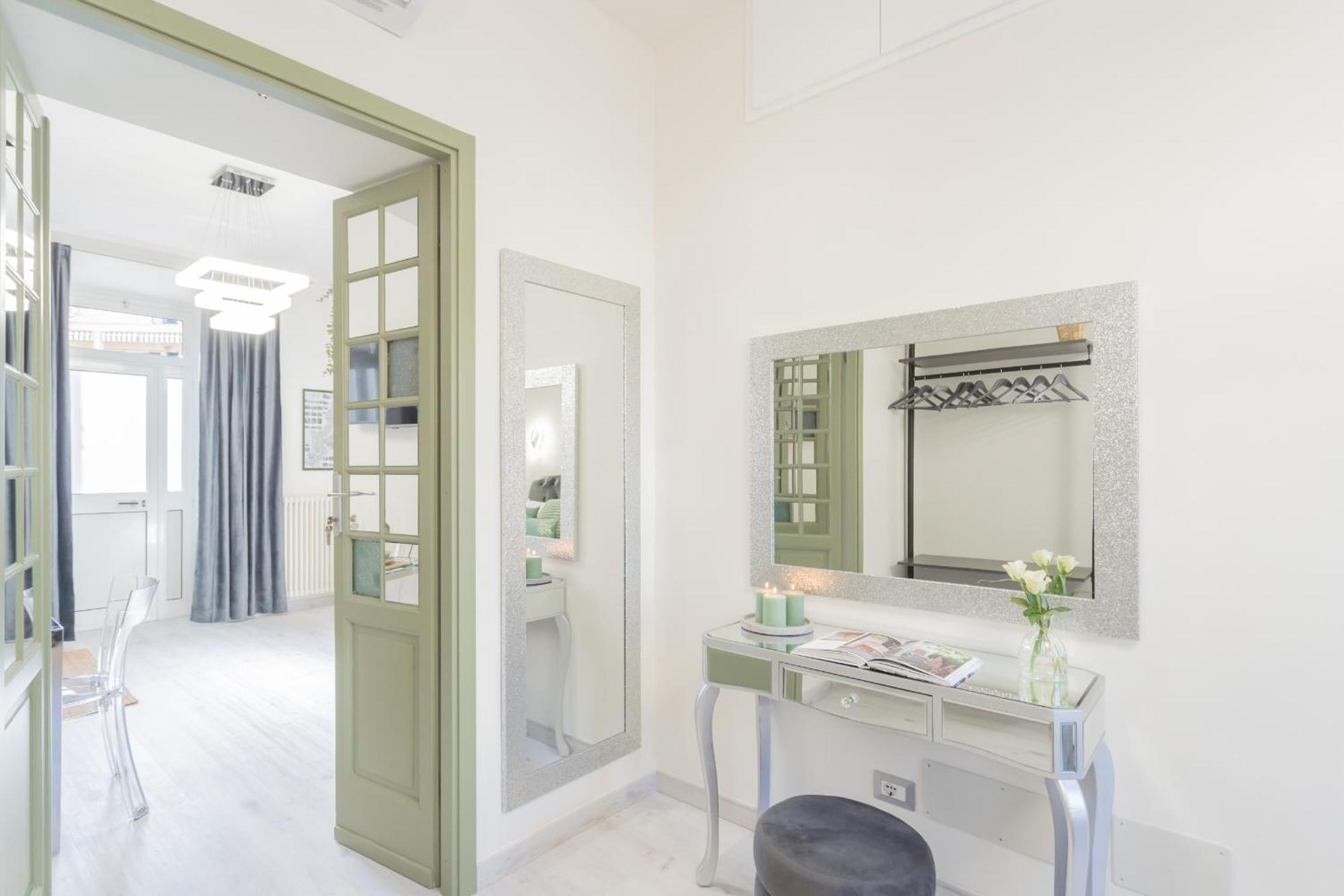 Cernobbio Dream Suites By Rent All Como Экстерьер фото