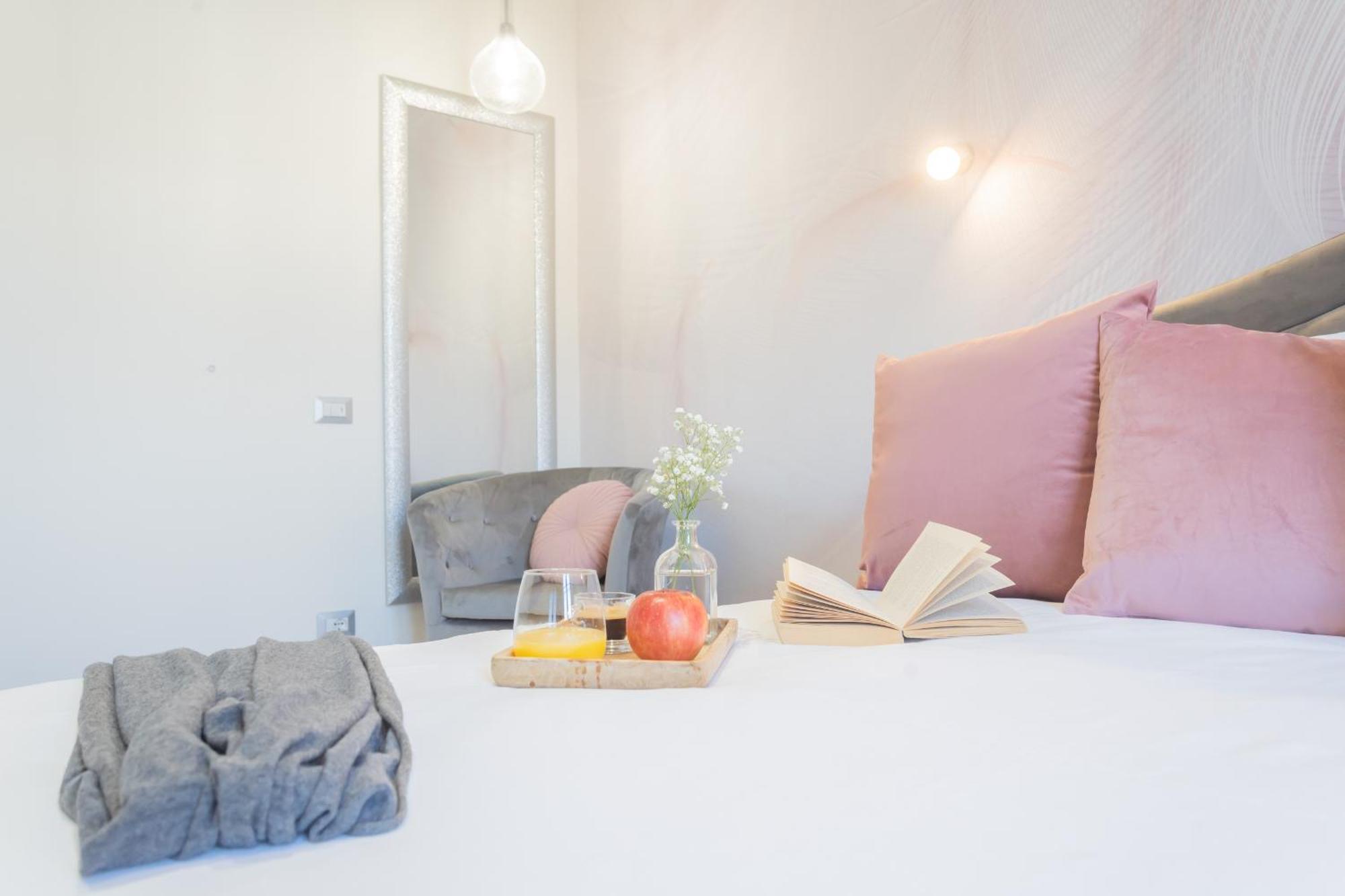 Cernobbio Dream Suites By Rent All Como Экстерьер фото