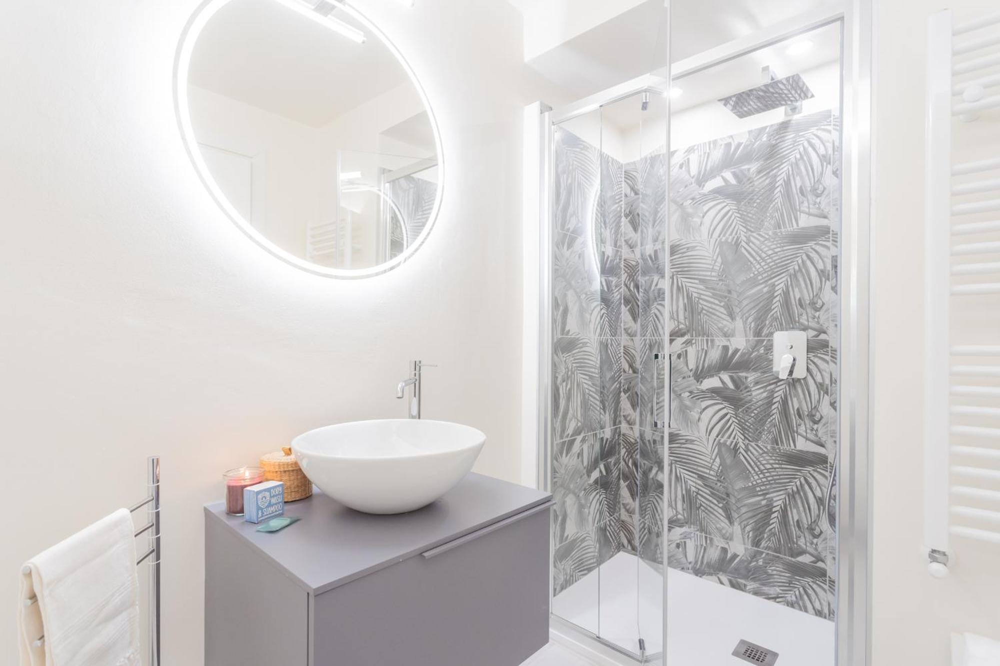 Cernobbio Dream Suites By Rent All Como Экстерьер фото